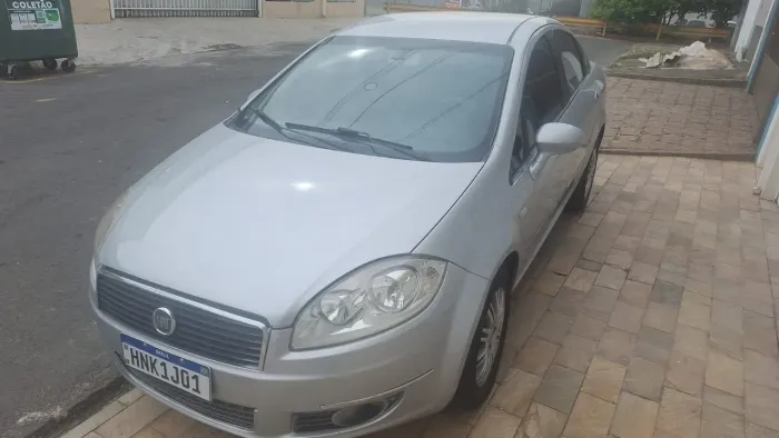 Fiat Linea 1.9/ HLX 1.9/ 1.8 Flex 16V 4P 2010