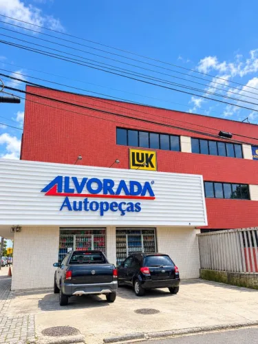 Apartamento com 3 quartos para alugar por R$ 2600.00, 100.00 m2 - BOQUEIRAO - CURITIBA/PR