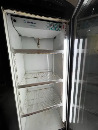Geladeira expositora vertical - geladeira porta de vidro - geladeira para bebidas - 