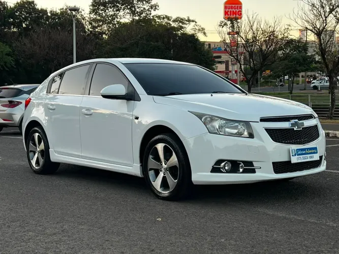 Chevrolet Cruze HB Sport LT 1.8 16V Flexp. 5P AUT 2014