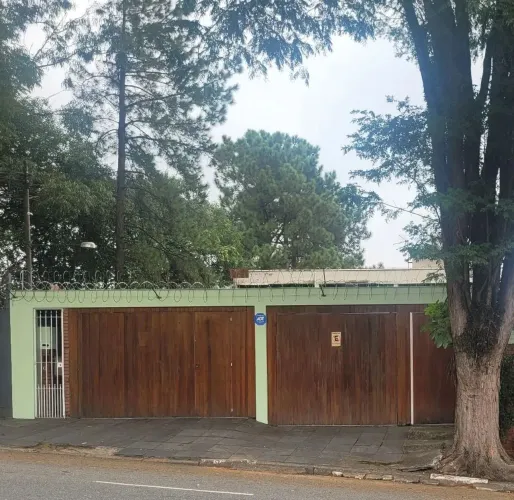 Sobrado no Jardim Adalgisa para alugar!