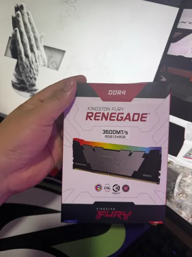 Memória RAM FURY 8x2 GB