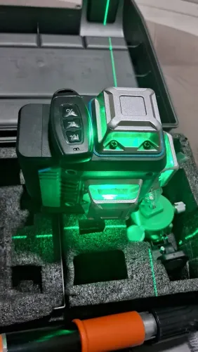 Vendo nível a laser 16 linhas $170