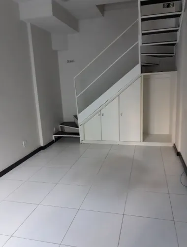Loja em Jardim Camburi