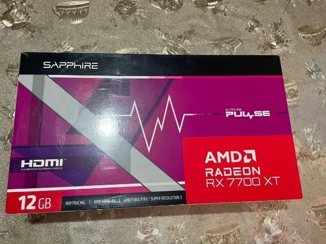 AMD Shaphire Radeon 7700XT 12gb