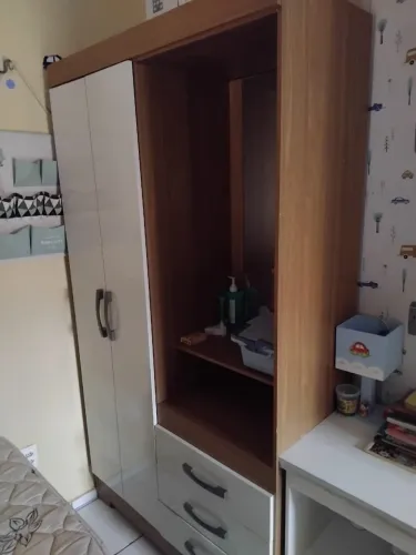 Guarda roupa solteiro