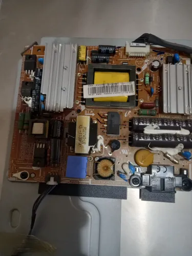 Fonte da samsung Lt 27a550,tenho a placa principal também.