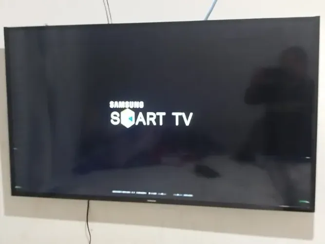 Vendo essa TV Samsung de 49 Polegadas, Smart