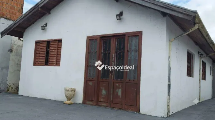 CASA DE 2 DORMITÓRIOS (MAIS UM NO FUNDO) VALOR DE OPORTUNIDADE - BAIRRO JOSE REGINO BAURU