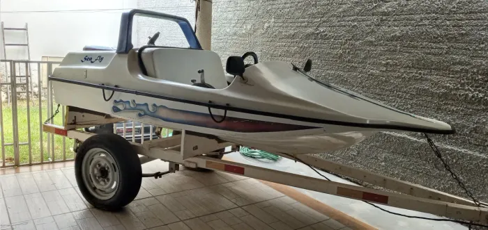Barco, Mini lanche com motor Evinrude de 15 Hp.