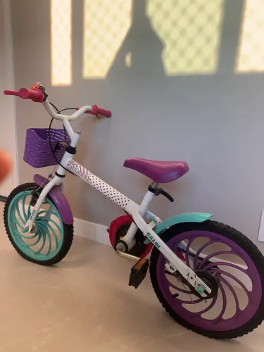 Bicicleta infantil Caloi Ceci aro 16