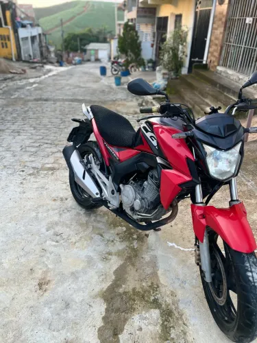 Cb Twister vendo ou troco.
