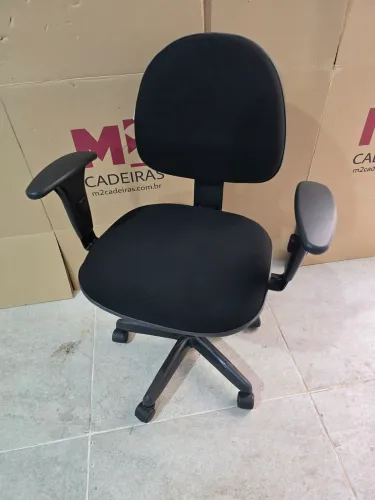 Cadeira para escritório com braço R$ 280,00 / sem braço R$ 220,00 / tenho 20 unidades