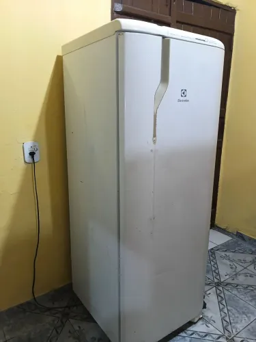 Vende-se geladeira Electrolux Frost Free