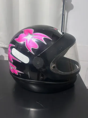 Capacete Preto com Rosa - Marca San Marino