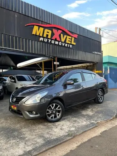 Nissan Versa SL 1.6 16V Flexstart 4P Aut. 2017