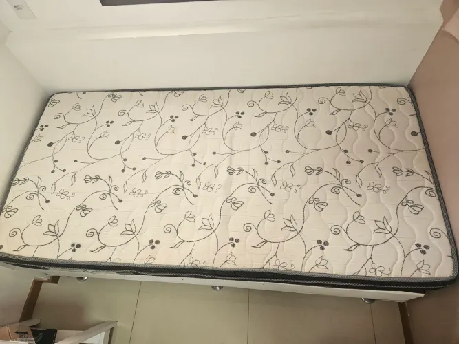 Cama Box Sob Medida Seminova