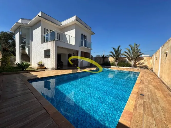 Casa com 3 dormitórios para alugar, 308 m² por R$ 7.000,00/mês - Condominio Belbancy - Var