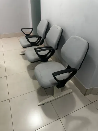Conjunto de Cadeiras Escritório