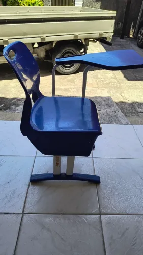 Cadeira escolar