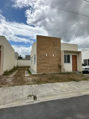 Flor do Mandacaru - Casa Pronta para Morar -Bairro Novo Esperança