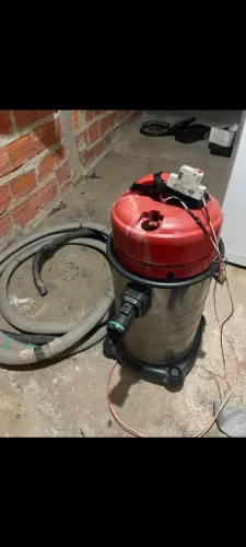 Aspirador de pó 220w