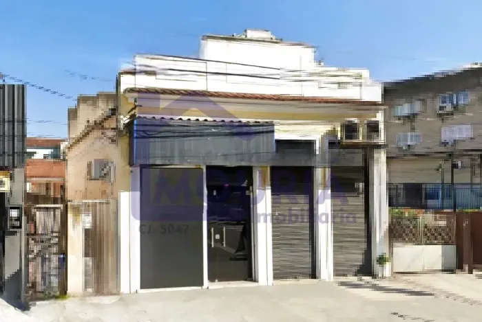 Loja em frente de rua em Irajá