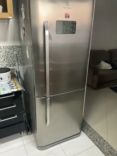 Geladeira Eletrolux frost free inverte inox