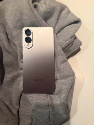 Samsung Galaxy S25 Edge impecável ? 4 meses de uso