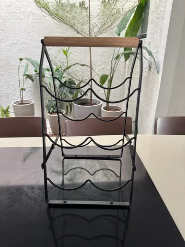 Adega de mesa retrátil 