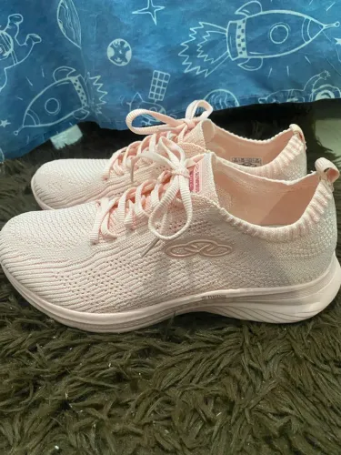 Vendo Tênis Olympikus rosa-claro. Tm: 37