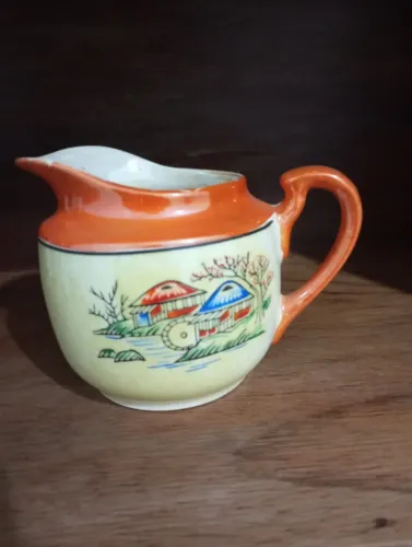 Leiteira japonesa antiga