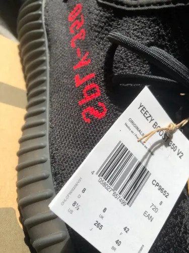 Tênis Yeezy Boost 350 v2 Black Red (Bred