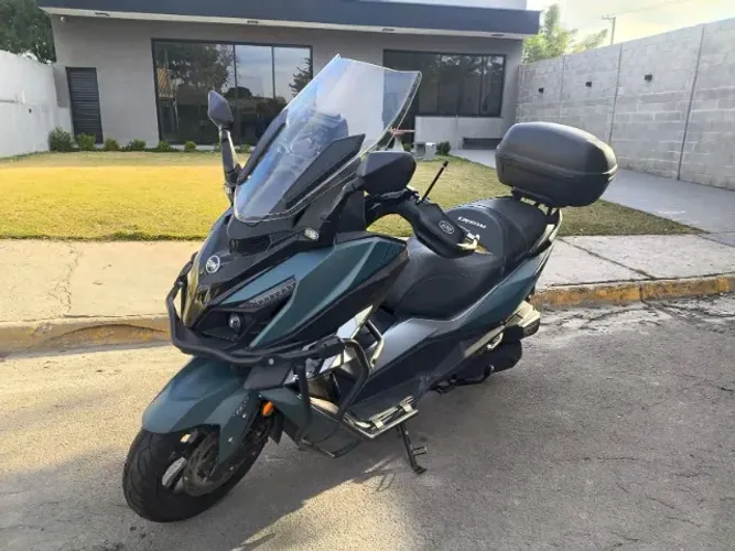 Scooter Dafra Cruisym 300cc Ano 2005 C/14.000KM