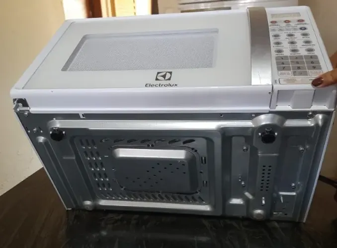 Vendo Micro-ondas OU troco por uma TV Smart
