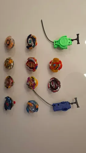 Coleção de BeyBlades TOP