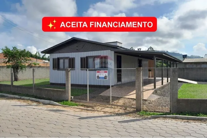 OPORTUNIDADE! Bela casa, com Cozinha sob medida - Santa Rosa do Sul