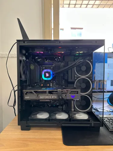 PC Gamer e Workstation Top AMD AM5 Ryzen 9 9950X3D + X870 + RTX 5070 Ti + 128GB DDR5 