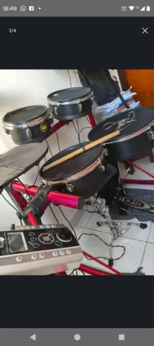 Bateria eletrônica royalty drums