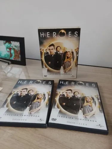 Caixa DVD - Heroes (Terceira Temporada)