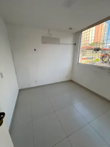 Alugo apartamento de 2 quartos na Domingos Marreiros com Wandenkolk