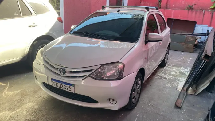 Toyota Etios X 1.3 Flex 16V 5P Mec. 2017
