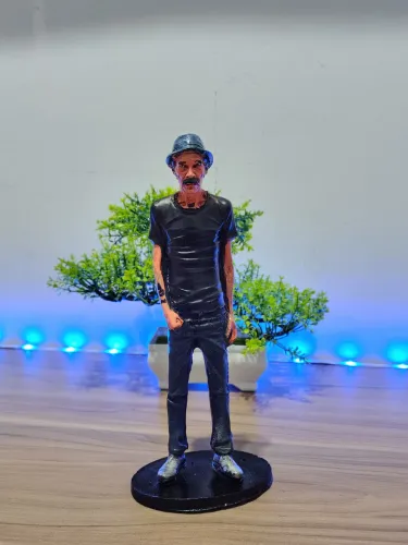 BONECO SEU MADRUGA COLECIONAVEL EM RESINA