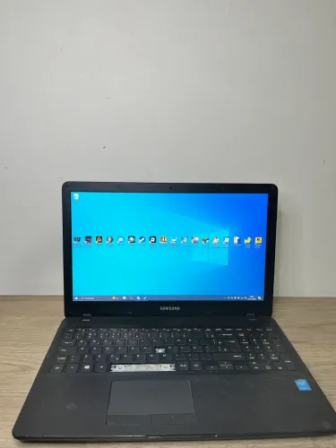 Notebook Samsung NP300E5K - Intel Core i5-5200U - RAM 8GB - HDD 1T - Tela "15.6 