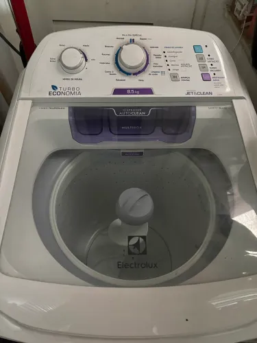 Máquina de Lavar 8,5kg Electrolux LAC09 Turbo Economia, Jet&Clean e Filtro Fiapos