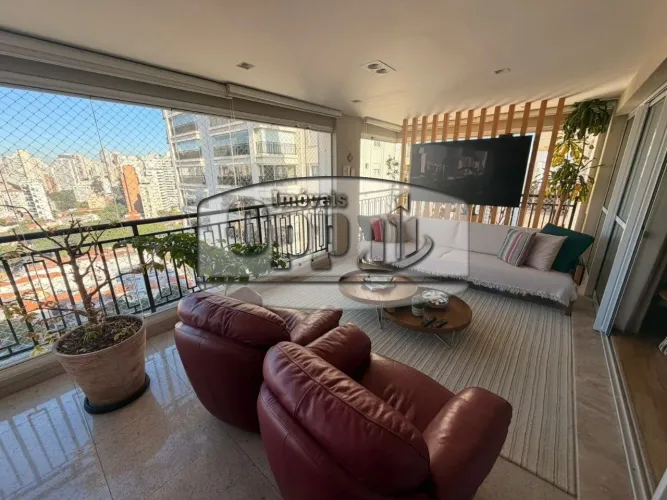 OPORTUNIDADE, APTO EM ANDAR ALTO