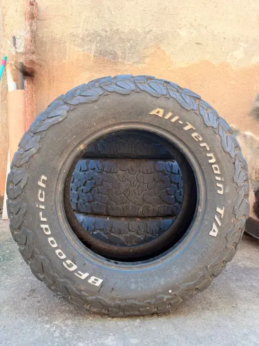 Pneus BFGOODRICH 265/65 R17 Reformados