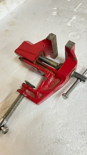 Mini torno de bancada