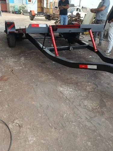 Moldura Reboques Personalizados - Fabricação Sob Medida (Projetos Especiais)