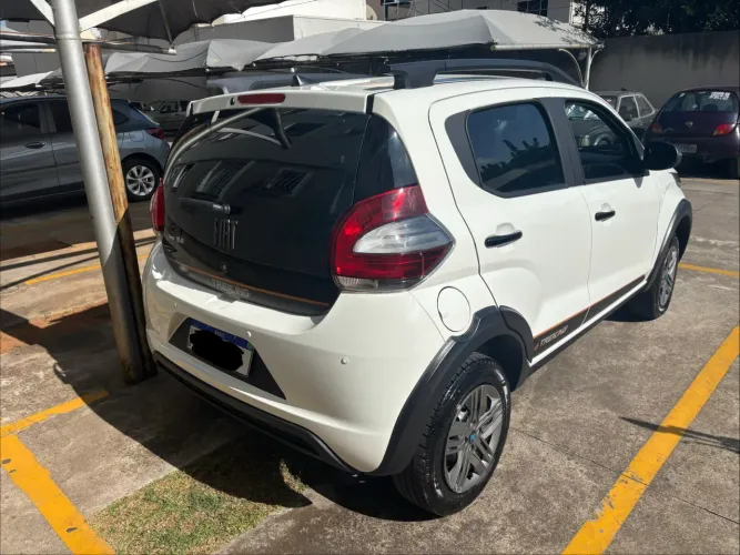 Fiat Mobi Trekking 1.0 Flex 5P 2026